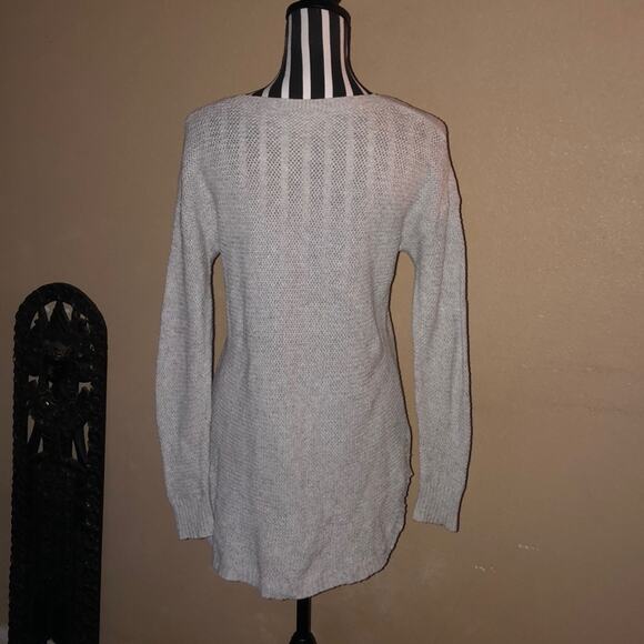 Madewell Sporty Athletic Baddie Long Sleeve Hi-Lo Scoop Gray Sweater - Picture 4 of 7